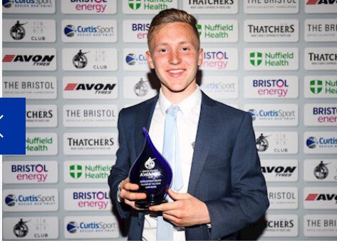 lukerussey19's tweet photo. Proud to have won the first ever development squad player of the year award for 17/18🏆 Thanks to all the lads for a great season and well done to the other award winners❤️ #UTG 🔵⚪️ https://t.co/LDDlDYXhcV