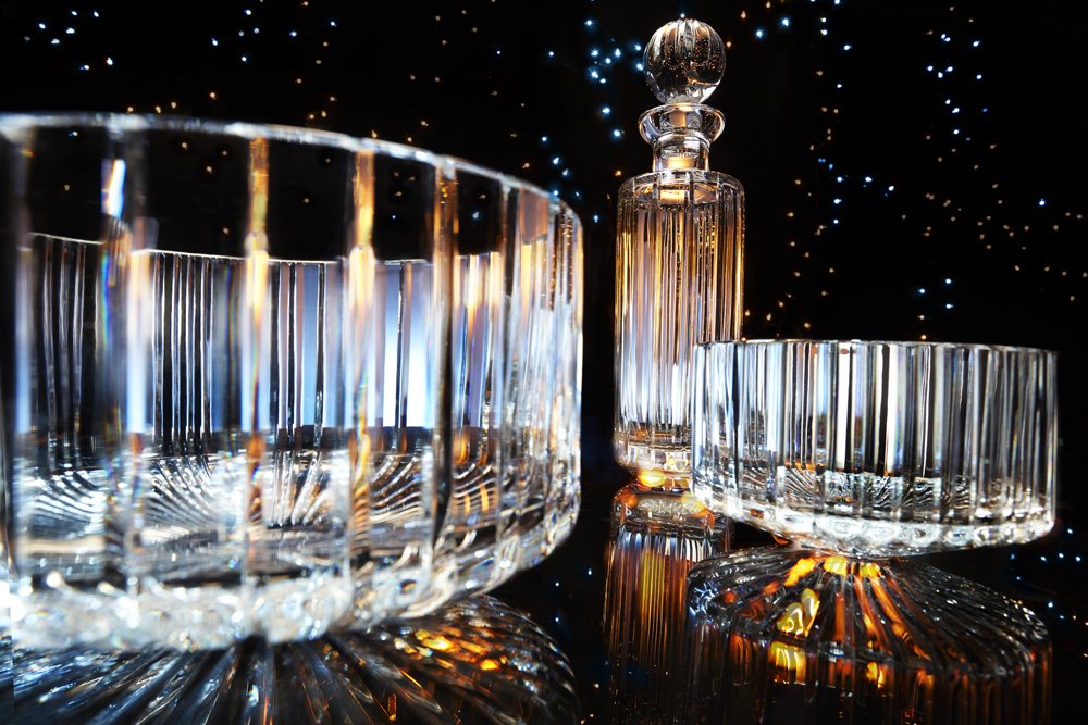 onoffpoland's tweet photo. Design by Sebastian Pietkiewicz
more https://t.co/5fgHbe1zGb
“I am interested in the process of creation glass, the moment of cooling the hot flexible glass that turns into a particular object -useful and functional.”

#glass #design #polishdesign #onoff #szkło #modern https://t.co/qONp9tZvqG