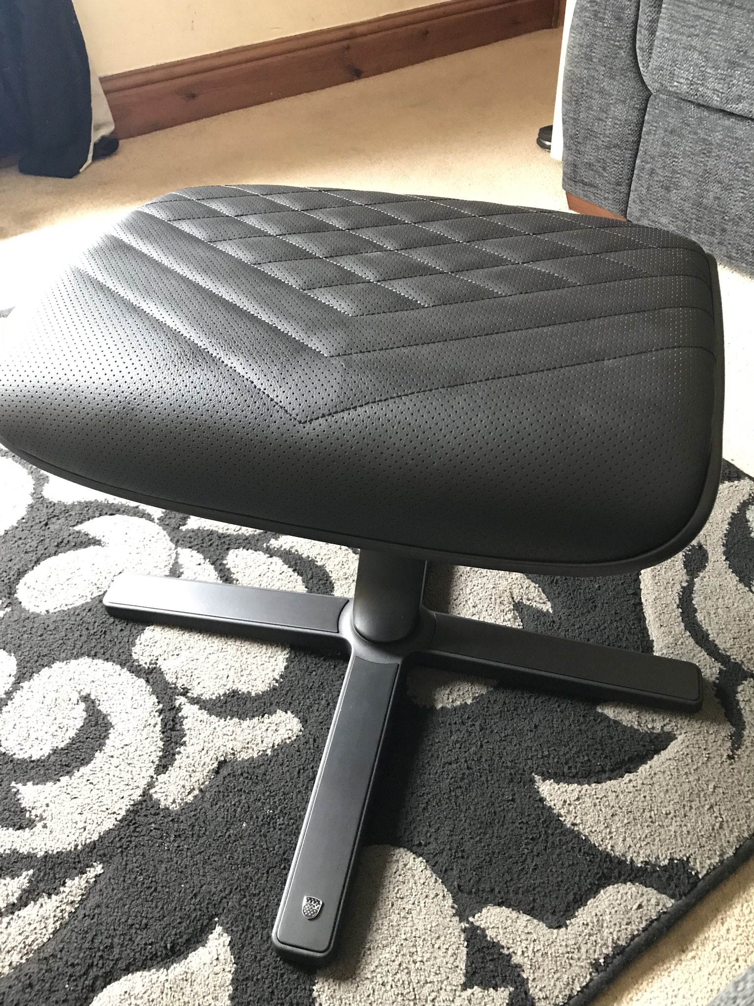 noblechairs FootRest