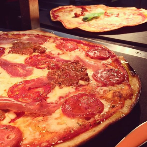 foundryhg1's tweet photo. Pizza is love, pizza is life. Pizza is waiting for you at The Foundry Project! 😉🍕

https://t.co/Lqi2boayE7 https://t.co/wU4cda7aYU