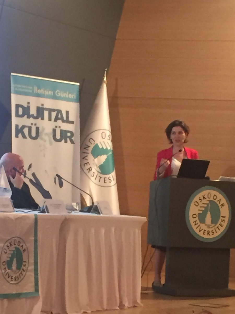 <a href="/UZMANTV/">UZMANTV</a> genel müdürü Defne Andaç Dijitalleşen Televizyonu tüm boyutlarıyla ele alıyor!! #uuiletisimgunleri #DijitalKültür <a href="/uskudaruni/">Üsküdar Üniversitesi</a>