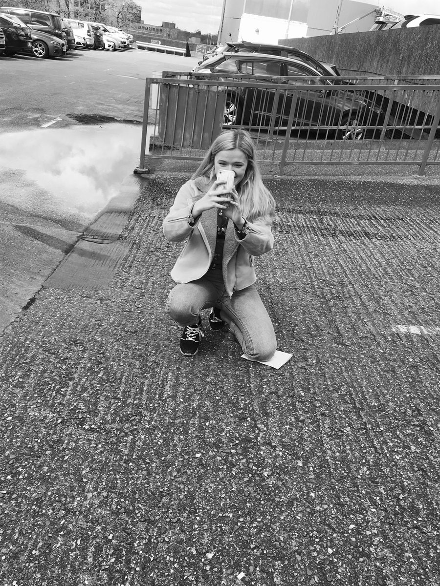 LCB_Photography's tweet photo. Kelly Bryan (@KellyBryanPhoto) uses photography as a platform to engage with people with her projects. She forgets about how the image going to look and focuses on the making. #phonar2018 #PhotographersPlaybook #MattJohnston https://t.co/kOIpqmPt5r