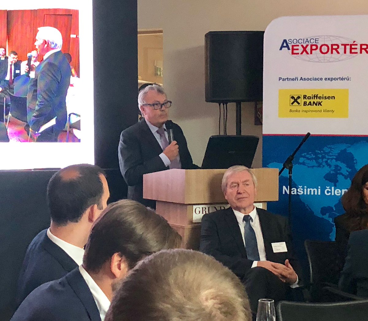 Asociace exportérů tweet media