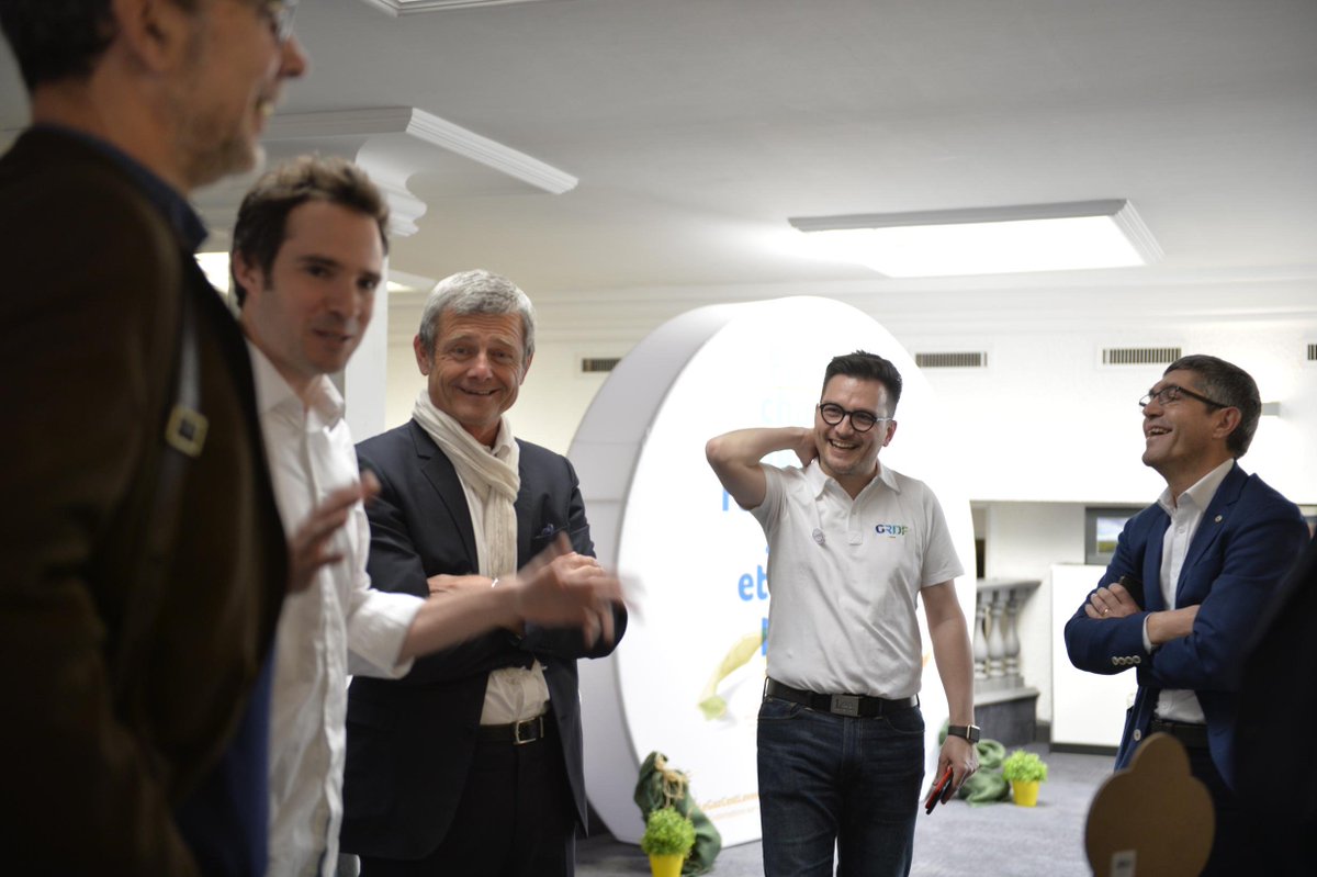 Retrouvez les photos de l'événement de ce matin par <a href="/GRDF/">GRDF</a> #LeGazCestLavenir sur l'application <a href="/familiesfr/">Families</a> : families.fr/app#/event/9715, organisé par Enosse @DarveAlexia