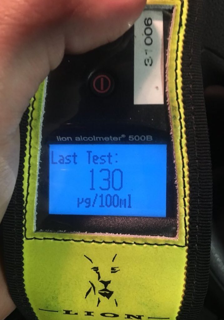 ASPSpecials's tweet photo. Great work by new #SpecialConstable #SCLittle with @ASPWSM who on her first duty breath tested a driver at the roadside who failed having provided a reading 130mg/100ml of breath. Over 4 x the legal limit . #DontDrinkandDrive @ASPRoadSafety @ASPolice https://t.co/huwj2enz3D