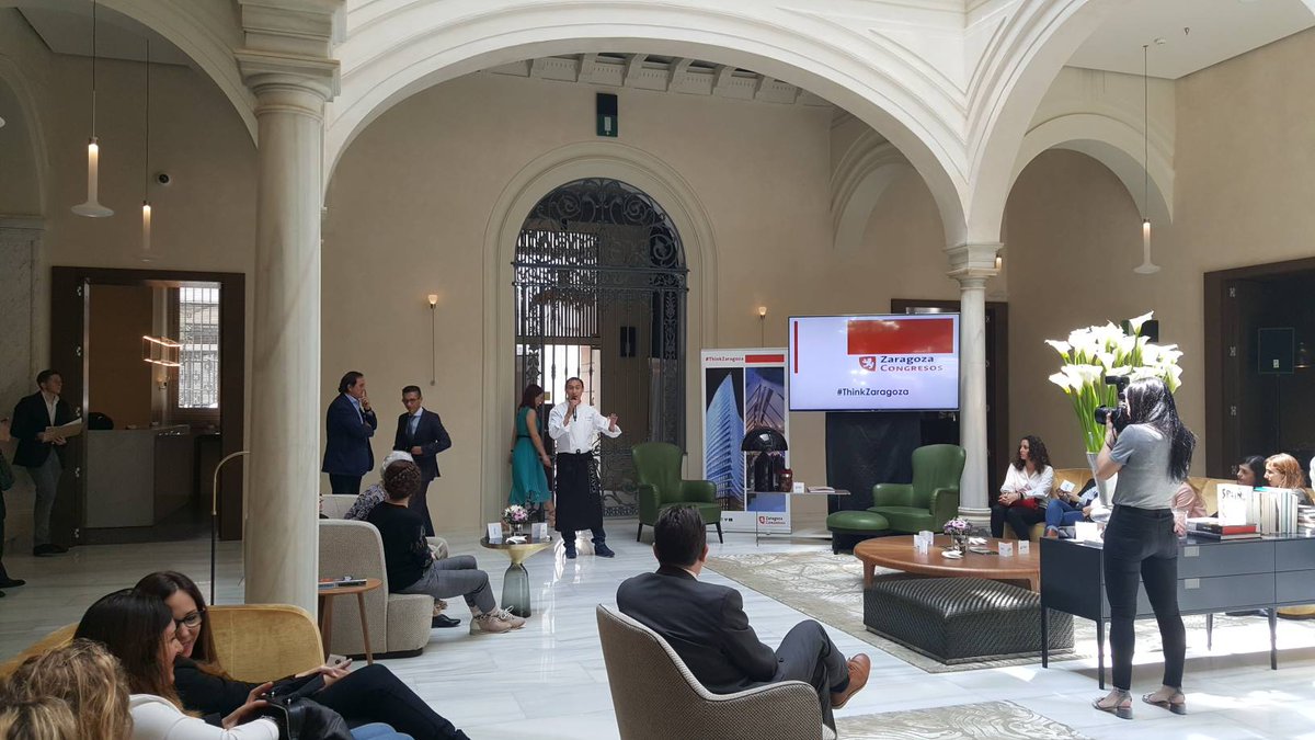 ZaragozaTurismo's tweet photo. Se habla de la #gastronomia de #Zaragoza a través de @HorecaRestauran en la presentación #ThinkZaragoza #ZaragozaCongresos en Sevilla https://t.co/XoqAPOgI6V