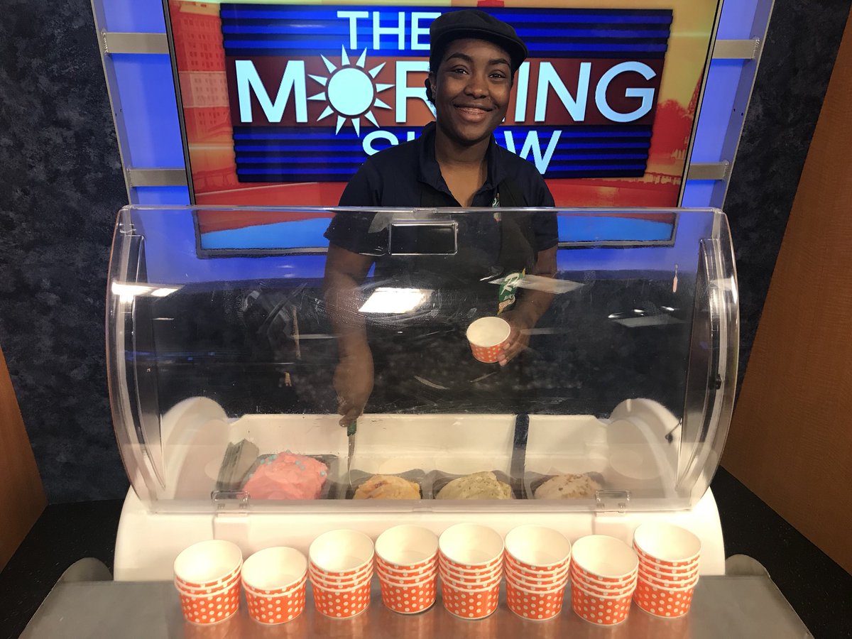Serving some gelato for breakfast on <a href="/kfdmnews/">KFDM News</a> and #kbtv #gelatoforbreakfast #raosbakery #Catering