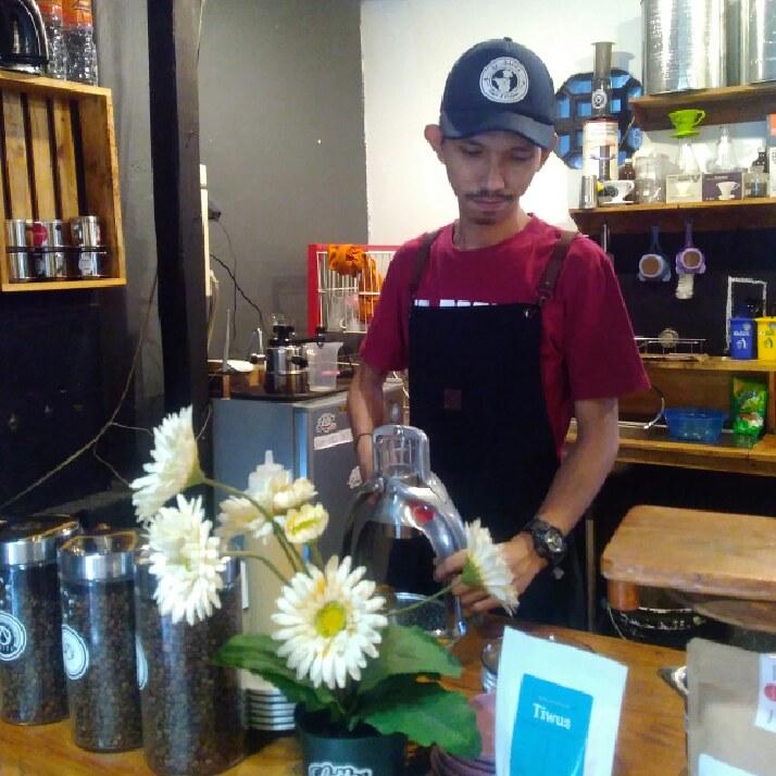 DMRoots's tweet photo. ayo pergi bersamaku > join kopi on #BIGOLIVE https://t.co/kH0tfIULDj https://t.co/mkZsp8tltd