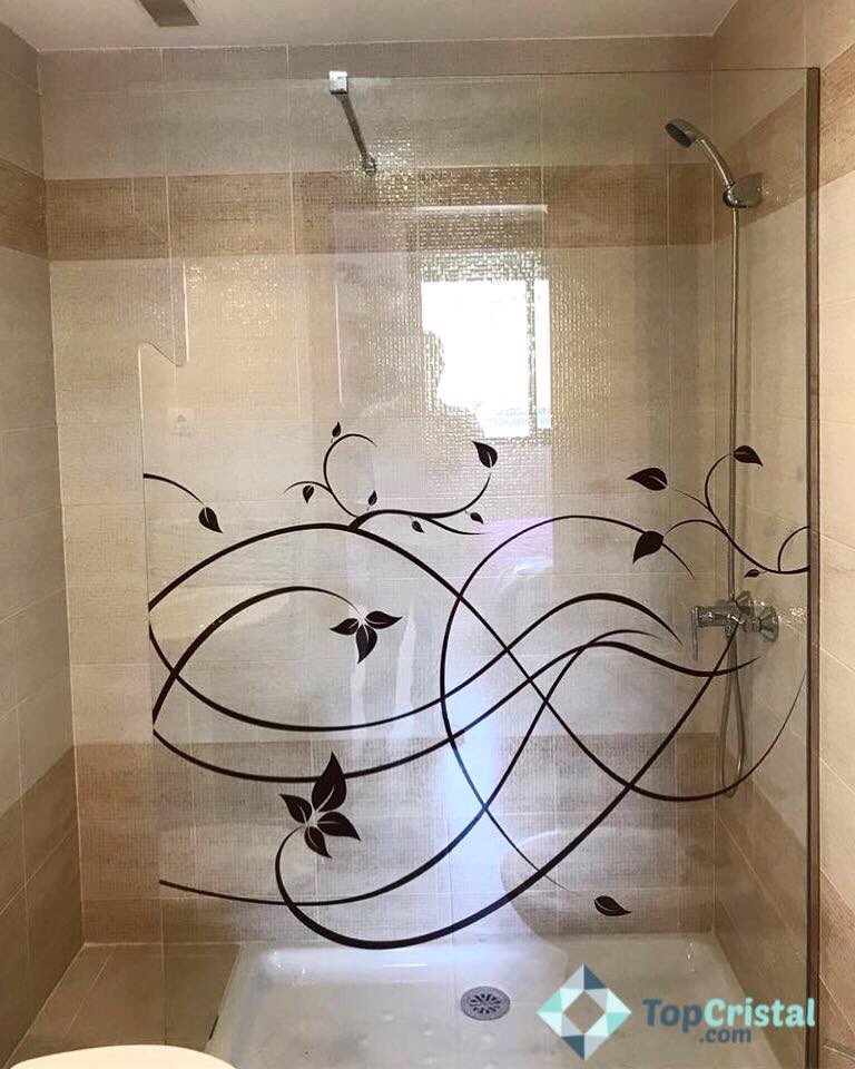 topcristal's tweet photo. Mampara de ducha en vidrio templado extraclaro de 8mm pintado con un diseño realizado por nosotros en base a una idea del cliente.
En un lateral lleva un cajeado que sirve de toallero!!! 
Perfecta idea y diseño para dar un toque alegre al baño.
#topcristal #cristal #vidrio https://t.co/gAsNuk4w9W