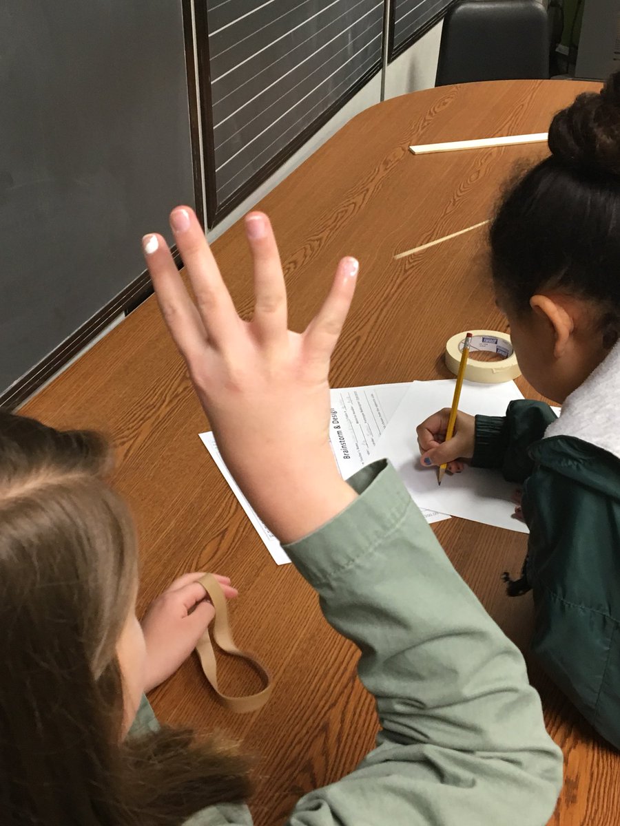 WISRocks's tweet photo. Mr. Davis and students are brainstorming robotic arm designs! Canโt wait to see the final products! #RocksAchieve https://t.co/q7hsnXMcrx