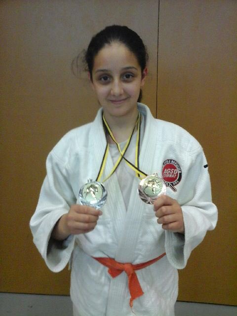 CombatAgsd's tweet photo. Résultats du tournoi de Chatenay Malabry
Bauzet Assia finie 3ème (elle était seul dans ça catégorie du coup elle à combattu dans celle d'au-dessus).
Ait Amer Aghiles termine 2ème après 8 combats !
#agsdcombat #judo
#saintdenis #lejournaldesaintdenis https://t.co/NFk9diDqvS