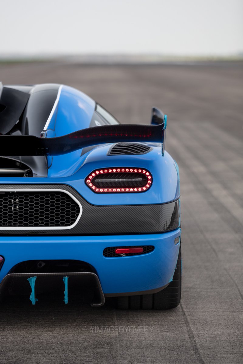 robertovery's tweet image. LAST RUN OF THE DAY LANDS A 242:43 MPH. #vmax200 #autovivendi #koenigsegg #ageraRS #flatout #AlienDay #IMAGEBYOVERY