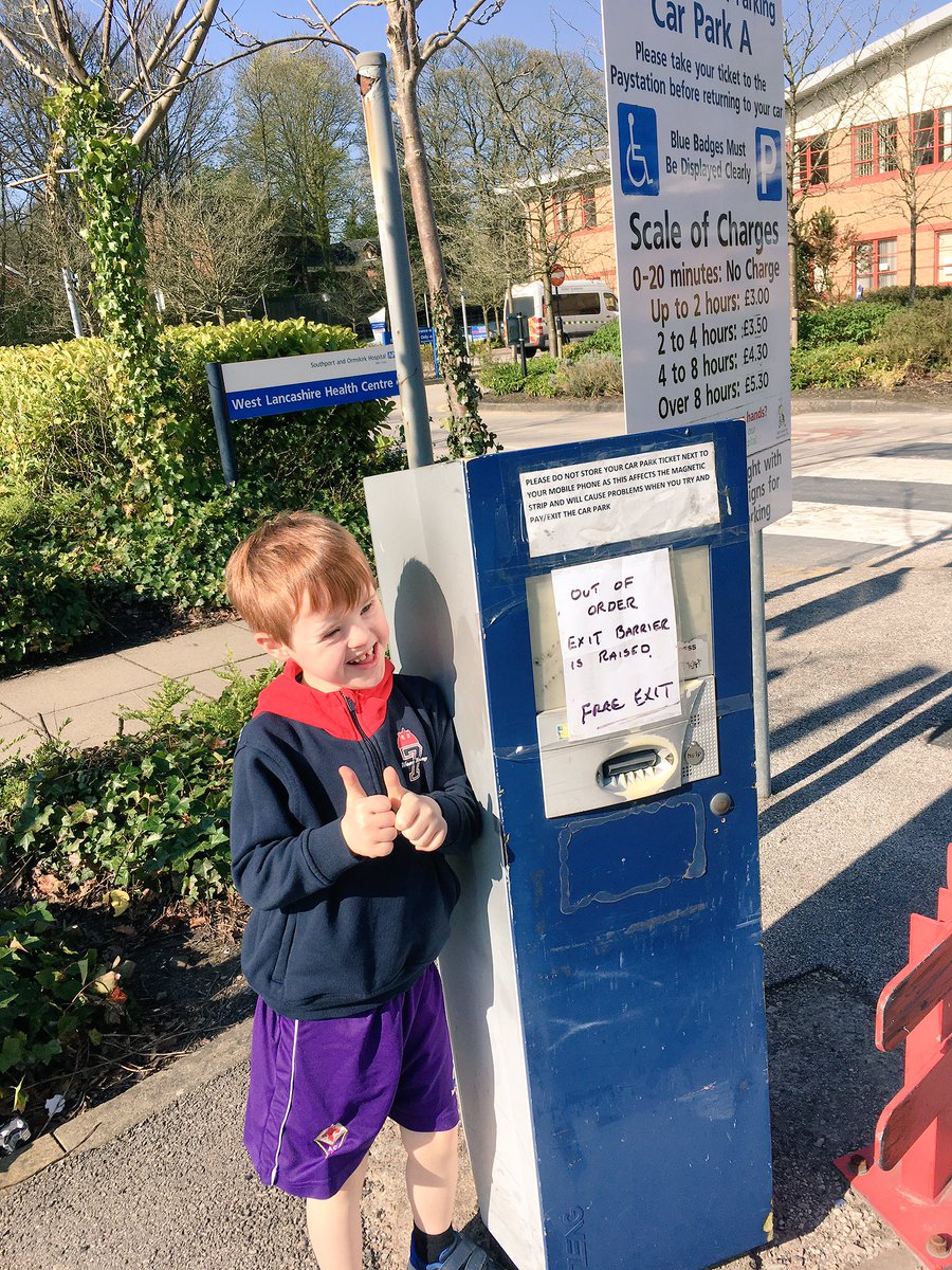 LivingWithFin's tweet image. Anyone who has spent 💰💰💰on hospital parking will appreciate the day the barrier breaks. 😂