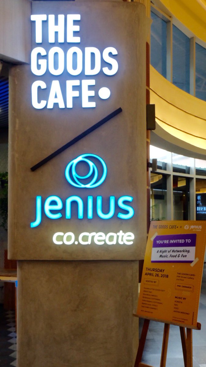 JeniusConnect's tweet image. Hi, #CoCreators! Hari ini akan ada acara relaunch #JeniusCoCreate Space di @theGOODScafe Street Gallery, Pondok Indah Mall yang bertajuk “Night of Networking, Music, Food and Fun”.