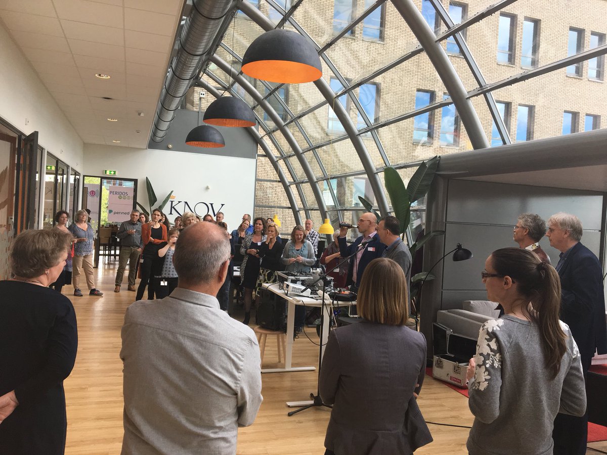 De_KNOV's tweet photo. Officiële opening van het Geboorteplein. Op naar een mooie samenwerking tussen #Perined, @stichtingSTBN , #Peridos, @spsru , @MedicalPHIT en de KNOV https://t.co/mV7QrgGn5U