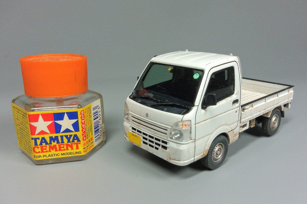 というわけでね、トミーテックの1/35 スズキ キャリイできました。製作