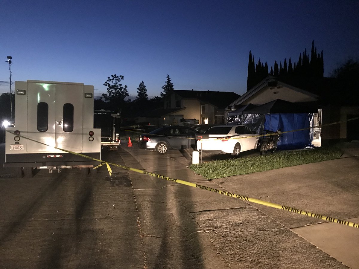 PedroRiveraTV's tweet photo. RIGHT NOW: The home of Joseph James Deangelo is still blocked off by tape. So far we’ve seen a few deputies go in and out of the home. We expect the investigation to continue throughout the day. @FOX40 #EastAreaRapist https://t.co/8bqPLL0a1T