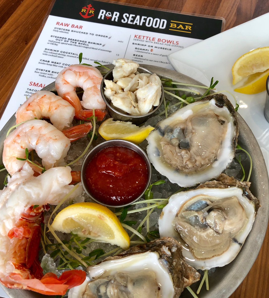 R&R Seafood Bar tweet media