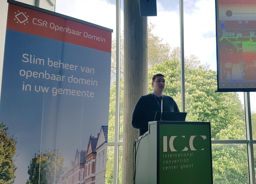 Rombit_com's tweet photo. Stad Antwerpen verwerkt dagelijks honderden aanvragen voor de inname van openbaar domein. Projectleider Raf Christiaensen vertelt op #ShoptIT18 waarom zijn team #CSROpenbaardomein van Rombit gebruikt. @V_ICT_OR @Bvandelm @CipalSchaub https://t.co/mIfkloObR8