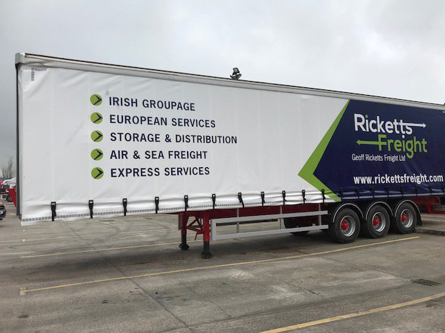 rickettsfreight's tweet photo. New trailers now on the road. #rickettsfreight #newtrailers #2ofmany #greatpartnership https://t.co/FtzpYhU9xr