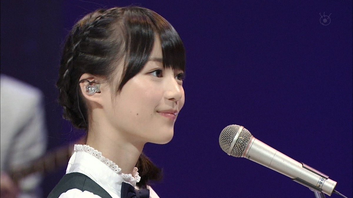 Uzivatel A K O ち Na Twitteru 弟氏の影響で乃木坂の番組見るようになったけど生田絵梨花がめちゃめちゃ好きなタイプでとても推している 就活終わったらいくちゃんみたいにゆるいパーマかけたい