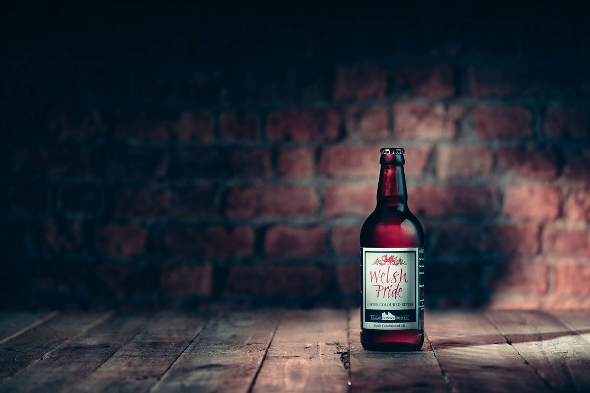 WorkshopsCamera's tweet photo. ..It’s back! 
Our Product Photography evening will be taking place on the 29th of May, and will be featuring new products too! (Link: https://t.co/78GgkCgs0E) #Productphotography #Photography #flashphotography #creative #studiosetup #fun #socialphotography #NorthWales #UK https://t.co/vBaePCOuFW