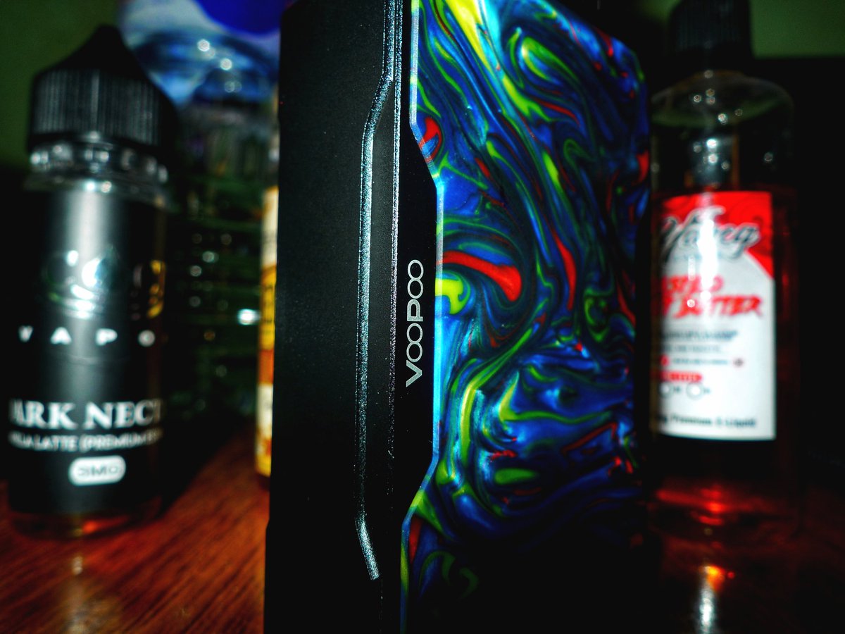 fourbillionthonehundredfirst (@vapeangles) on Twitter photo 