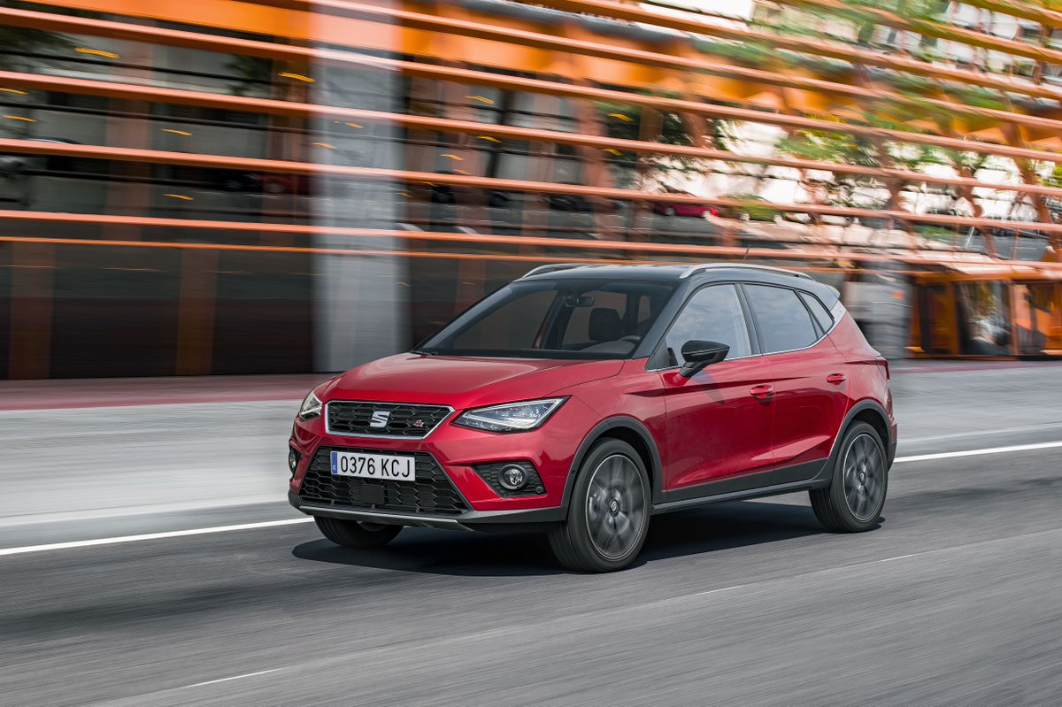 SEATGuadix's tweet photo. ¡Estamos de enhorabuena! 🎉El nuevo SEAT Arona gana el prestigioso premio de diseño Red Dot Award Product Design 2018.😍 ¡Felicidades! 🤗 https://t.co/zB2rRBfzAb