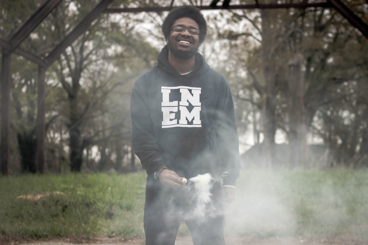 KeepitSwain's tweet image. all black everything #forceofhabit #LNEM