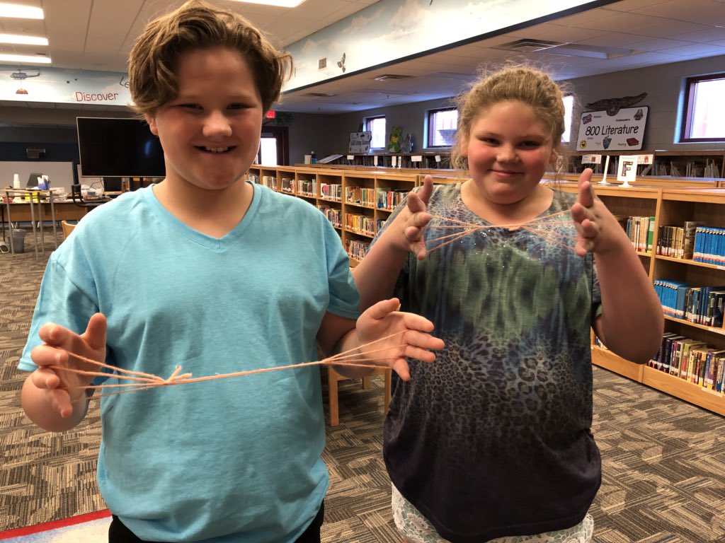 KCS_JeffLibrary's tweet photo. Intricate finger patterns help brain development. This non-tech higher cognitive learning activity surprises student with fun and challenge. #learningisfun #growingbrain #collaborationforthewin https://t.co/GtYZvm3Igy