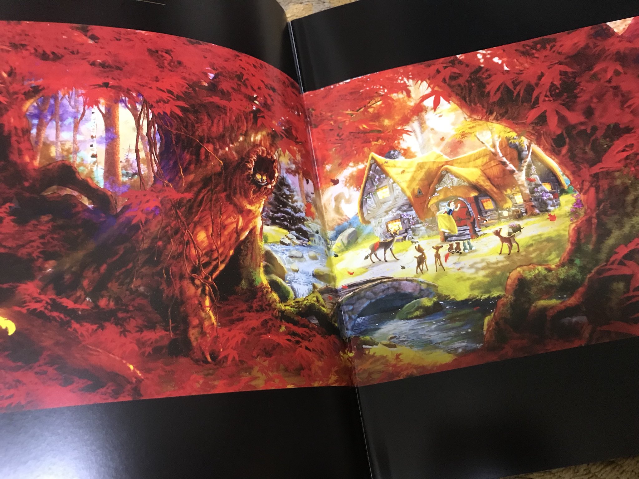 Twitter पर 100 すずクマ 今日から新宿で始まった ドリームアートワールド 画家が描いたディズニー作品が無料で見れる上に 画集orミキミニ缶バッジ ポストカード ファイルがもらえるのはどういうことなんですか ラッセンが描いたくまのプーさんの