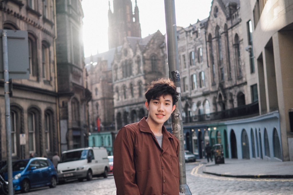 KenSiwakorn's tweet photo. Edinburg , Scotland คือน่าอยู่มาก เป็นเมืองไม่เล็กมากแต่ไม่วุ่นวาย ผู้คนที่นี่ happy https://t.co/HklnptUdCI