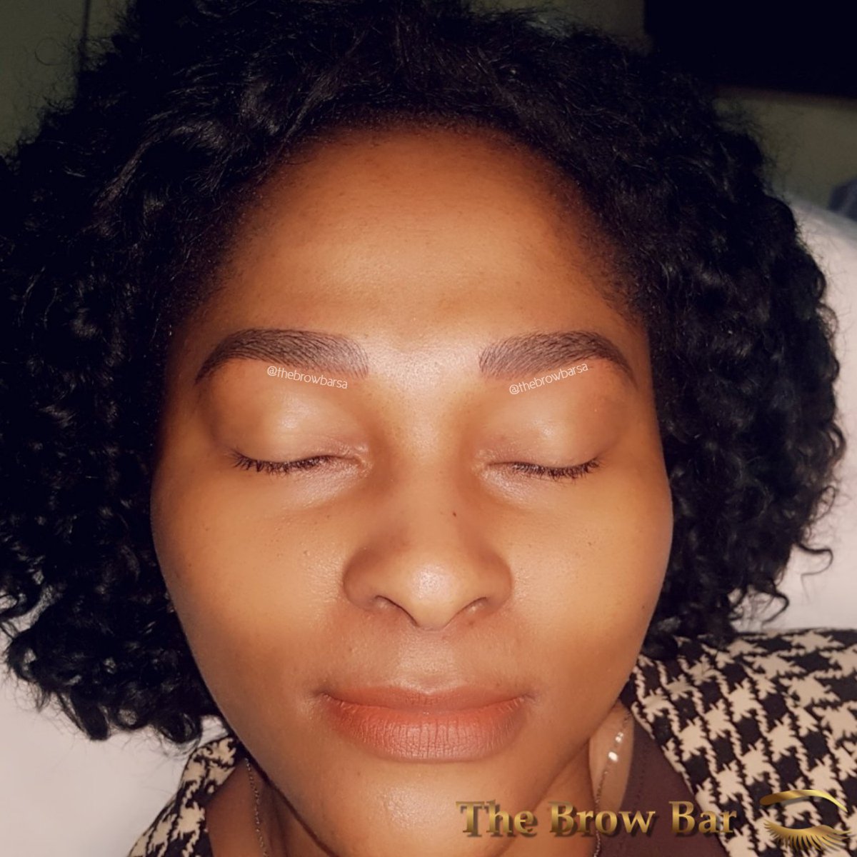 TheBrowBarSA's tweet photo. Get the brows you have always wanted and get them done by #TheBrowQueen, email bookings@thebrowbar.co.za for your appointment.
#thebrowbarsa #brows #microblading #weekendbrows #pmu #browsonpoint #browsonfleek https://t.co/ddZZ2Hq73R