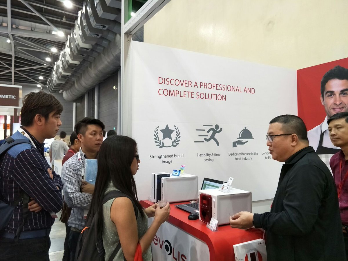 EdikiobyEvolis's tweet image. Visit ALC Technologies, our partner at FHA 2018, international food and hospitality trade show, held at Singapore Expo Center, until April 27.
✔ Come and discover #Edikio price tag solutions.
✔ Meet us on Booth 4F1-17 in Hall 4. 
#tradeshow #tagprinter #pricetag