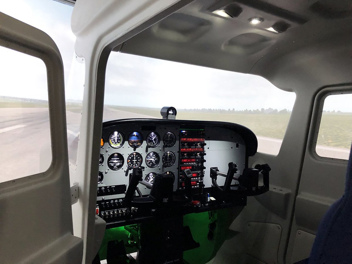 TRCSimulators's tweet image. Our new, fully ethernet driven, TRC 472FA, running on X-Plane and fully up to EASA FNPT I requirements. FNPT II is also possible.