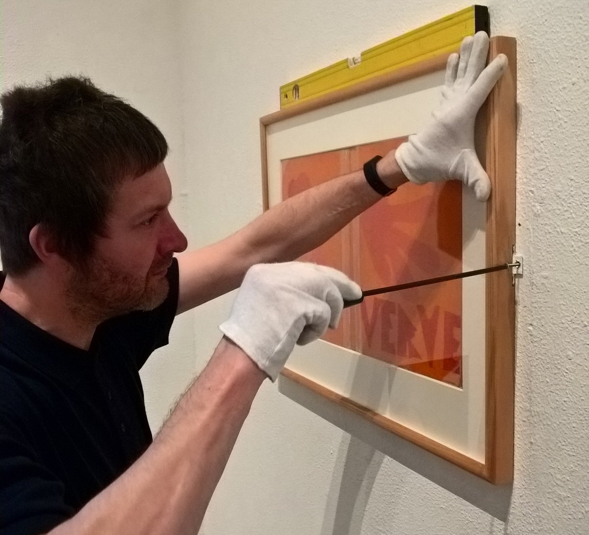 samuseums's tweet photo. #professionsMW This is our technician #skinny Mark, who has the privilage / task of hanging the brilliant Matisse - Drawing with Scissors! Come on Mark! #itsgonnabetight #openssaturday #Ayr @haywardgallery https://t.co/eAHD2JFfTM