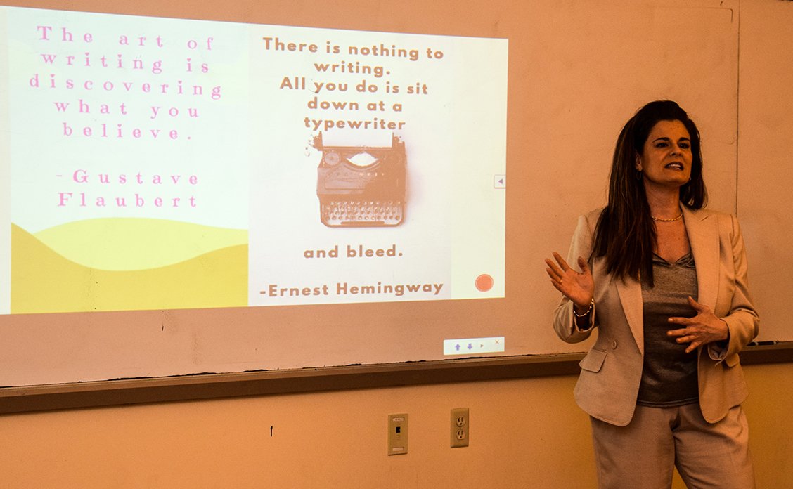 Had a great time presenting to fellow professors last week at Faculty Day 2018! We all shared some powerful techniques for #TeachingWriting.
#BronxCommunityCollege