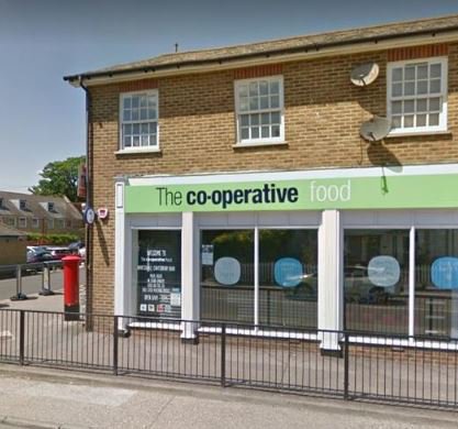 WhitstableKM's tweet photo. Arrest made after supermarket hammer attack
https://t.co/vppgRqxfuD https://t.co/gPFupKicLb