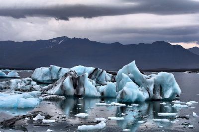 Vermogensbeheerder die bijna € 1 biljoen beheert, trekt investeringen terug als bedrijven niets doen tegen klimaatverandering buff.ly/2qZnuJX
