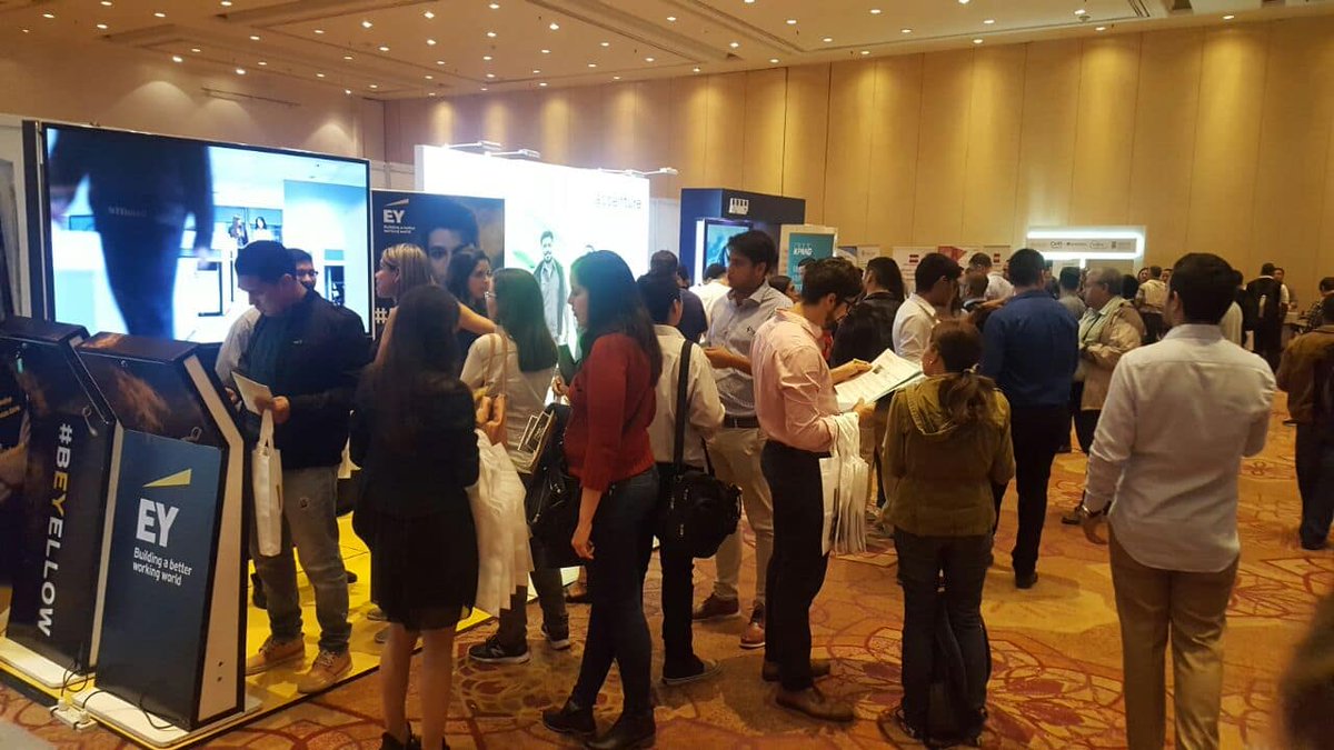 EY_CareersAR's tweet photo. Ya arrancamos con todo en nuestro stand en la Jornada Trabajo Ciencias Económicas. ¡Acercate vos también y formá parte de EY!  #BEYELLOW https://t.co/edLU28d8Vp