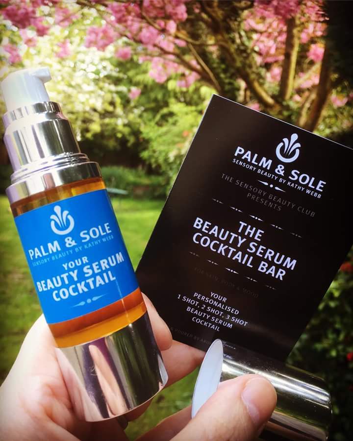 Bespoke beauty for face &amp; neck. Organic Virgin Prickly Pear, superb anti-oxidant, boosts collagen &amp; eases wrinkles; Organic Seed Carrot, rebalances damaged, dehydrated skin &amp; stimulates cell growth; Neroli, for skin in need of a lift. Brightens mood &amp; calms anxiety. #makeityours