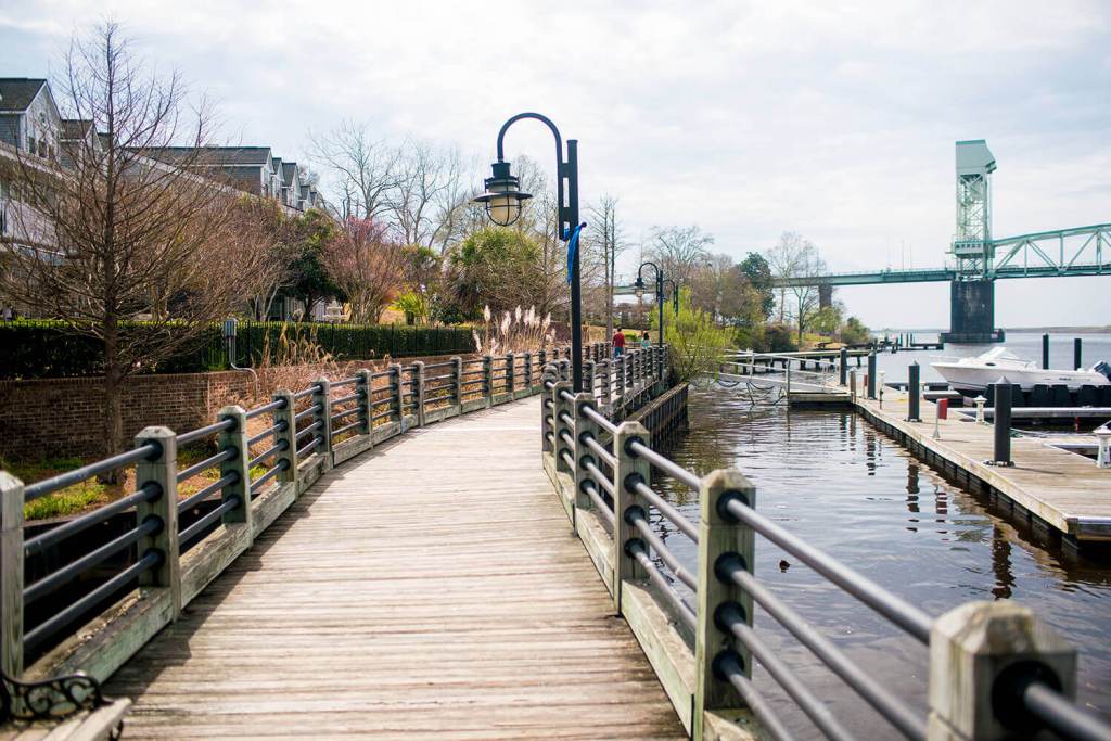 WanderTheMap's tweet photo. A Weekend Exploring Wilmington, North Carolina @WilmingtonCoast #WilmingtonNC #WheninWilmington https://t.co/lPtyodsUbG https://t.co/Mgh9wUmjuH