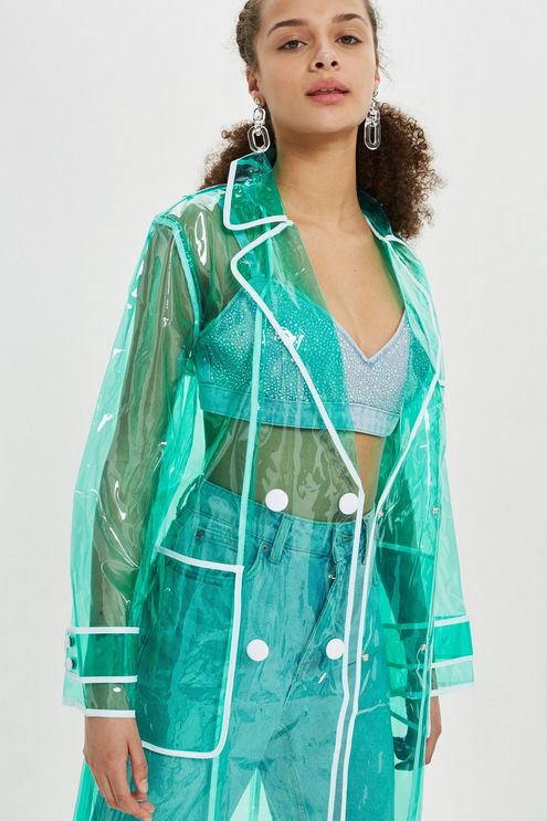 7 Ways To Incorporate The PVC Trend Into Your Everyday Look: goo.gl/WWTMN2.