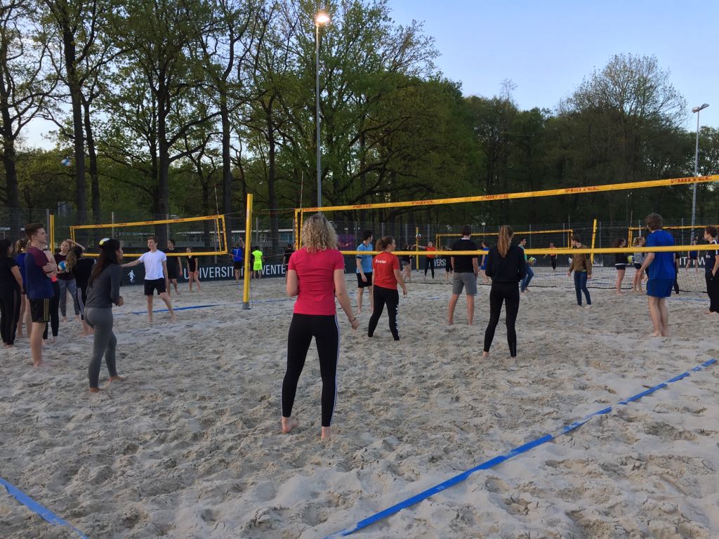Op 23 en 24 april hebben ruim 600 scholieren uit Nederland deel genomen aan een onvergetelijke schoolreis. De steunpunten organiseerden landelijk een unieke 2-daagse excursie naar de ‘Hannover Messe 2018’, voor leerlingen van 4/5 havo en 5/6 vwo. owl.li/E8iS30jGUwU