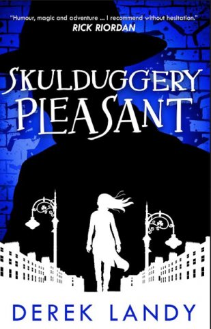 Author Chat with Derek Landy (Skulduggery Pleasant), Plus Giveaway! yabookscentral.com/blog/author-ch…