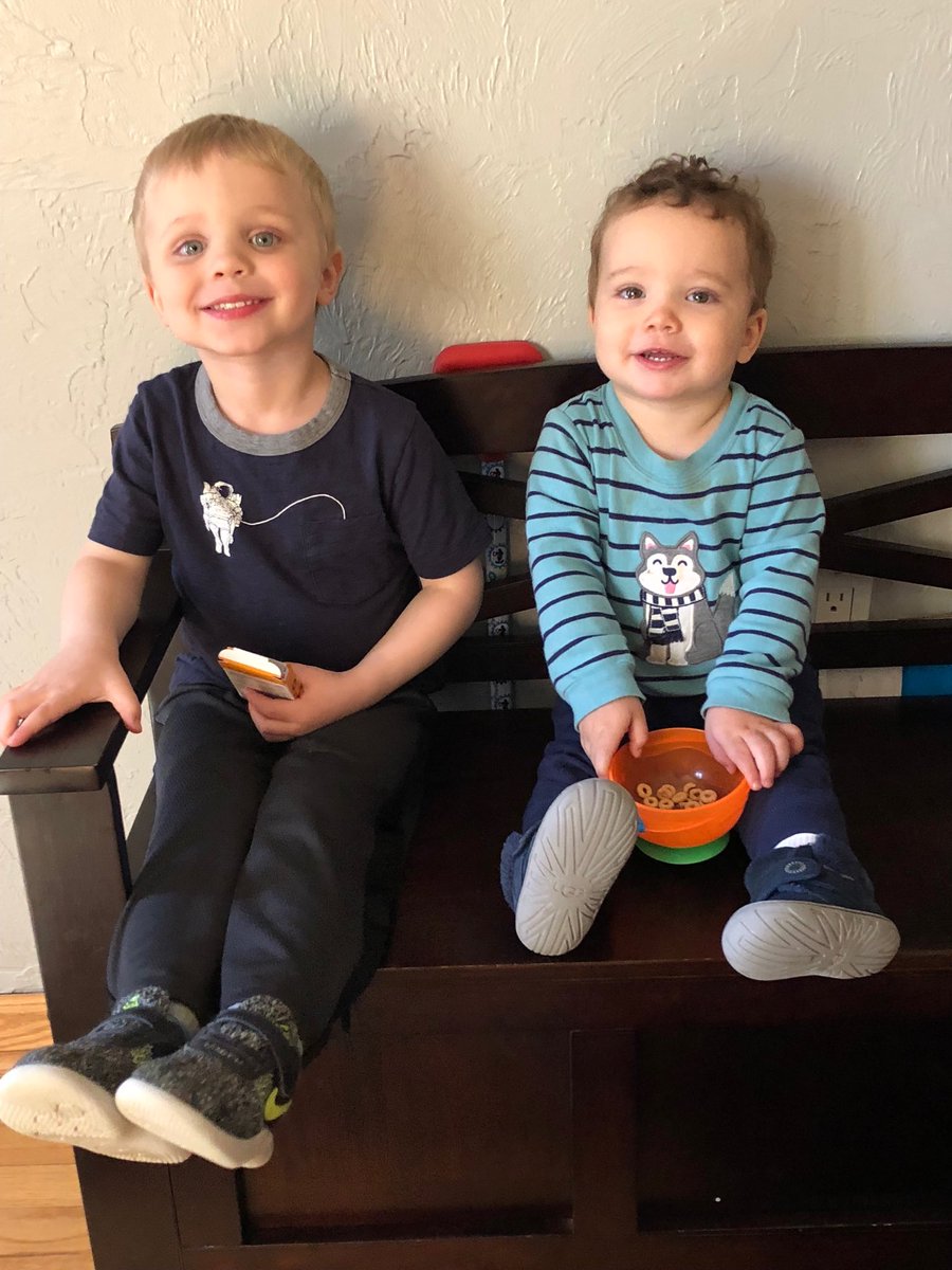 v_bonaccorso's tweet photo. Missing my boys! #notallowedtobringmychildrentowork #oneday #montclairstateletsme https://t.co/1iaohj5pQT