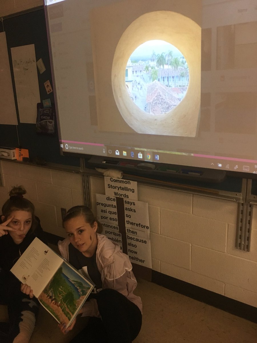 SraRacz's tweet photo. “...donde crece la palma...” #ReadMartí @EmmaOtheguy @MapleHill_MS https://t.co/2azjIorJmO