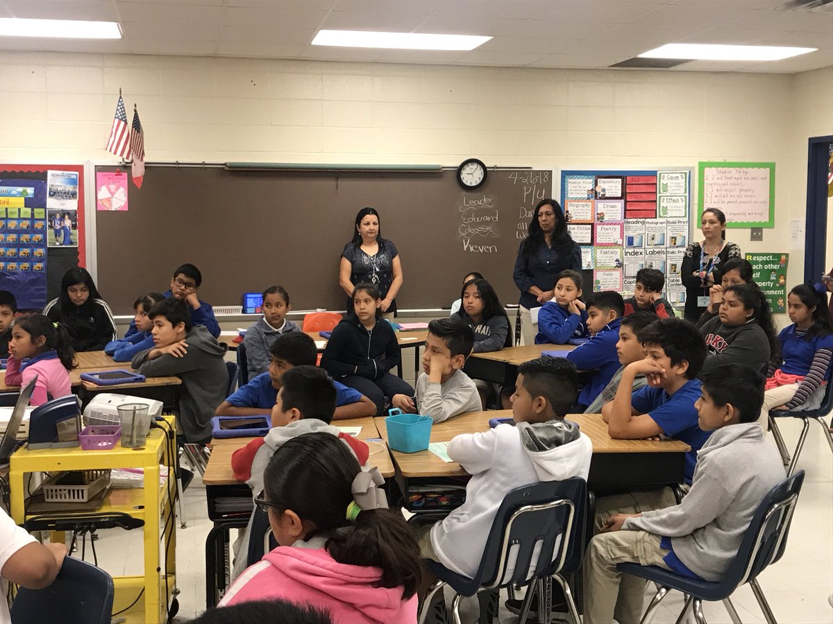 belval2014's tweet photo. JH BOUND! PIJH administrators speak to their future 6th graders about expectations, schedules, and much, much more! @DerryCares @PIJHtrendsetter #Juniorhighbound #goals https://t.co/VGLOWIa3k1