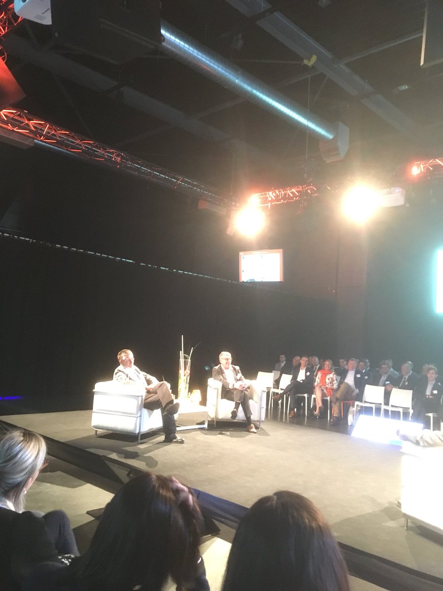 B_Vrancken's tweet photo. #INGspiration Partnerships met andere ondernemingen op Week Van De Ondernemers,Hangar58 Genk. Met Paul Cremers van Staf Cars en Gie Verbunt van Izen! https://t.co/RoyDQpVeCS