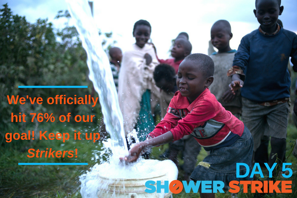 WellAwareWorld's tweet photo. It's Day 5 of #ShowerStrike, and you guys are crushin' it! We've already 76% of our goal and we still have until Sunday night. Thank you to everyone who's donated, fundraised, & drawn attention to clean water! https://t.co/cL0BrGxV8J #WhyWeShowerStrike
Photo by @brett_buchanan https://t.co/E6oDB5DsDL